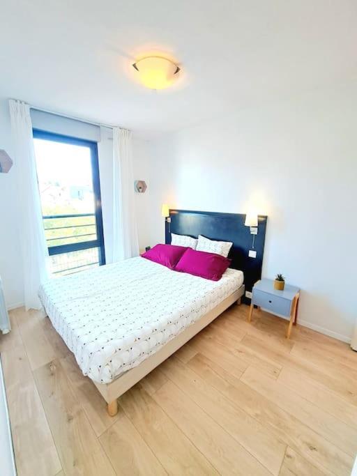 Le Valmy: Appartement Lumineux Au Pied Du Metro Lyon Exterior photo